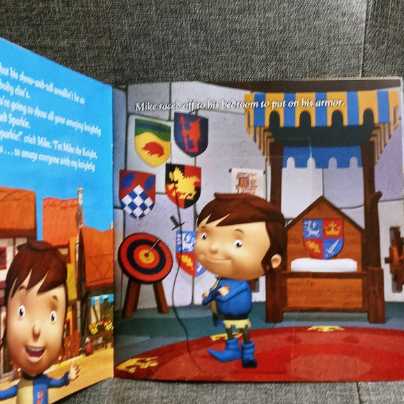 Mike The Knight Set of 2 Figures & Book (mt1) - Picture 6 of 7